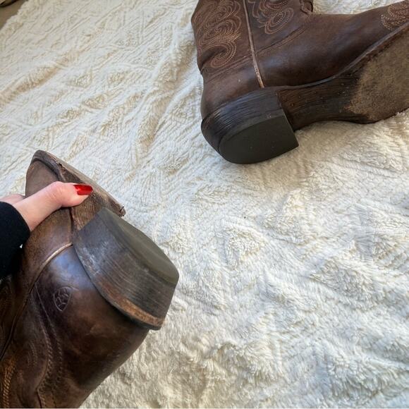 Ariat Bright Lights Leather Cowboy Boots in Old West Brown - Picture 8 of 10